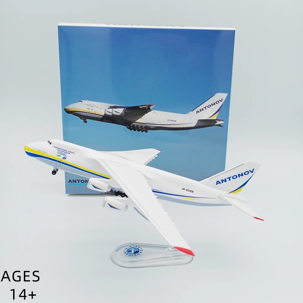 Model Airplane Plastic - 1:400 Scale Antonov An-124 Transport Aircraft