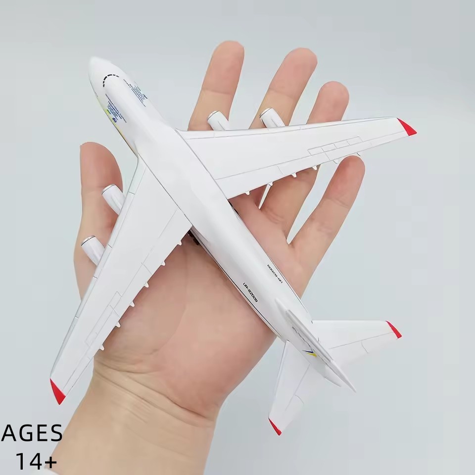 1:400 Scale Antonov An-124 Tra - Model Airplane Plastic recension och pris