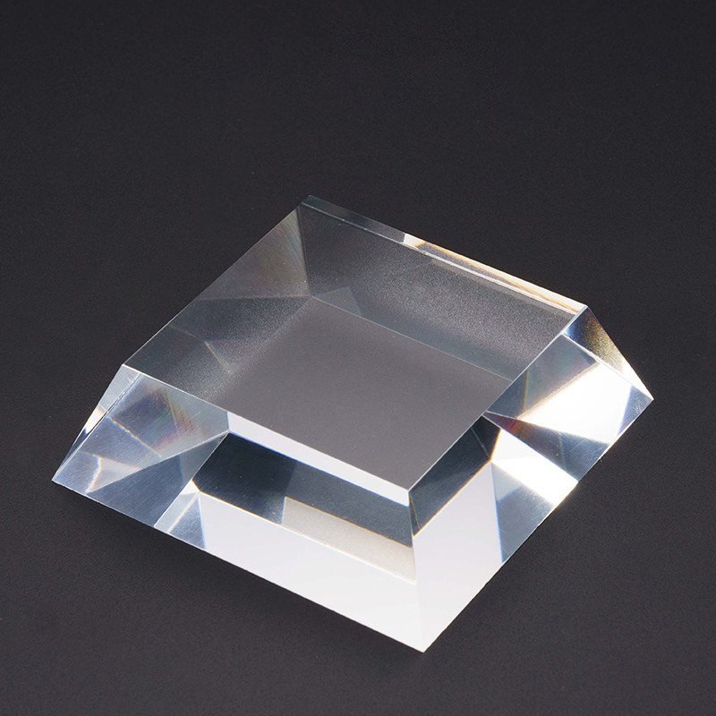 Clear Acrylic Trapezoid Slant  - Display Risers Set recension och pris